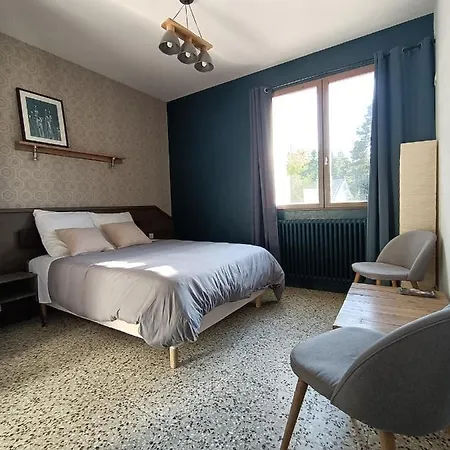 Les Bois De Malaguet - D'etape Et De Sejour Guest house