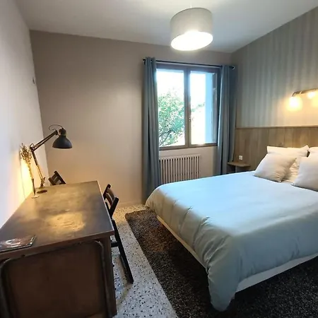 Les Bois De Malaguet - D'etape Et De Sejour Guest house